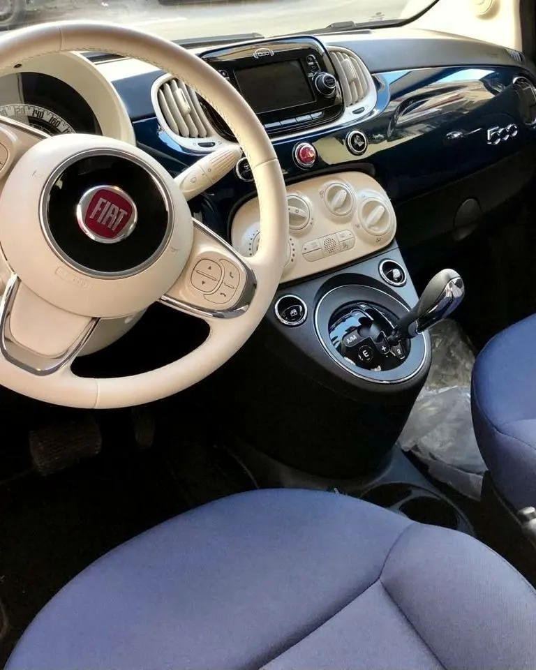 Fiat 500 automatique · À bord · Photo de l’agence